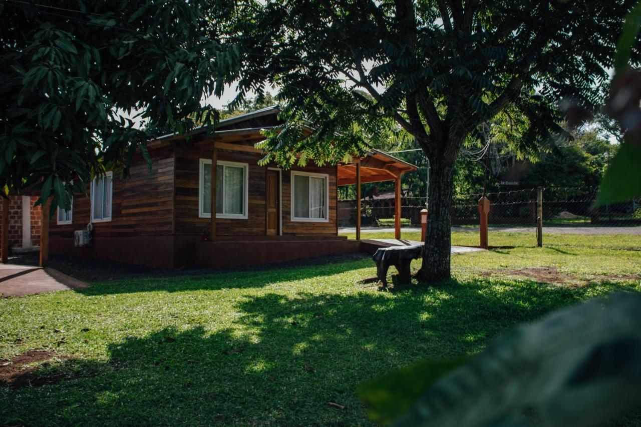 Cabanas La Amistad ปูแอร์โตอีกวาซู ภายนอก รูปภาพ