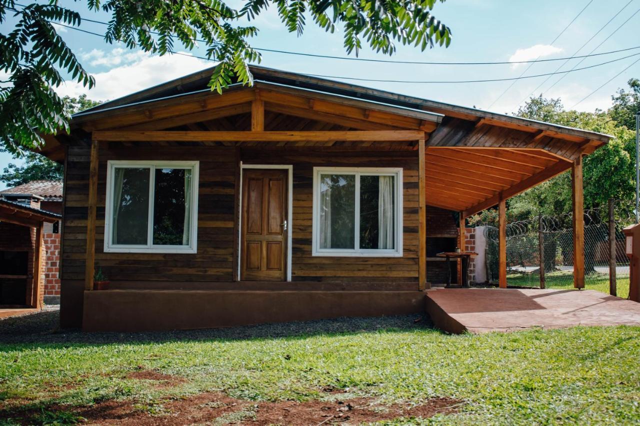 Cabanas La Amistad ปูแอร์โตอีกวาซู ภายนอก รูปภาพ