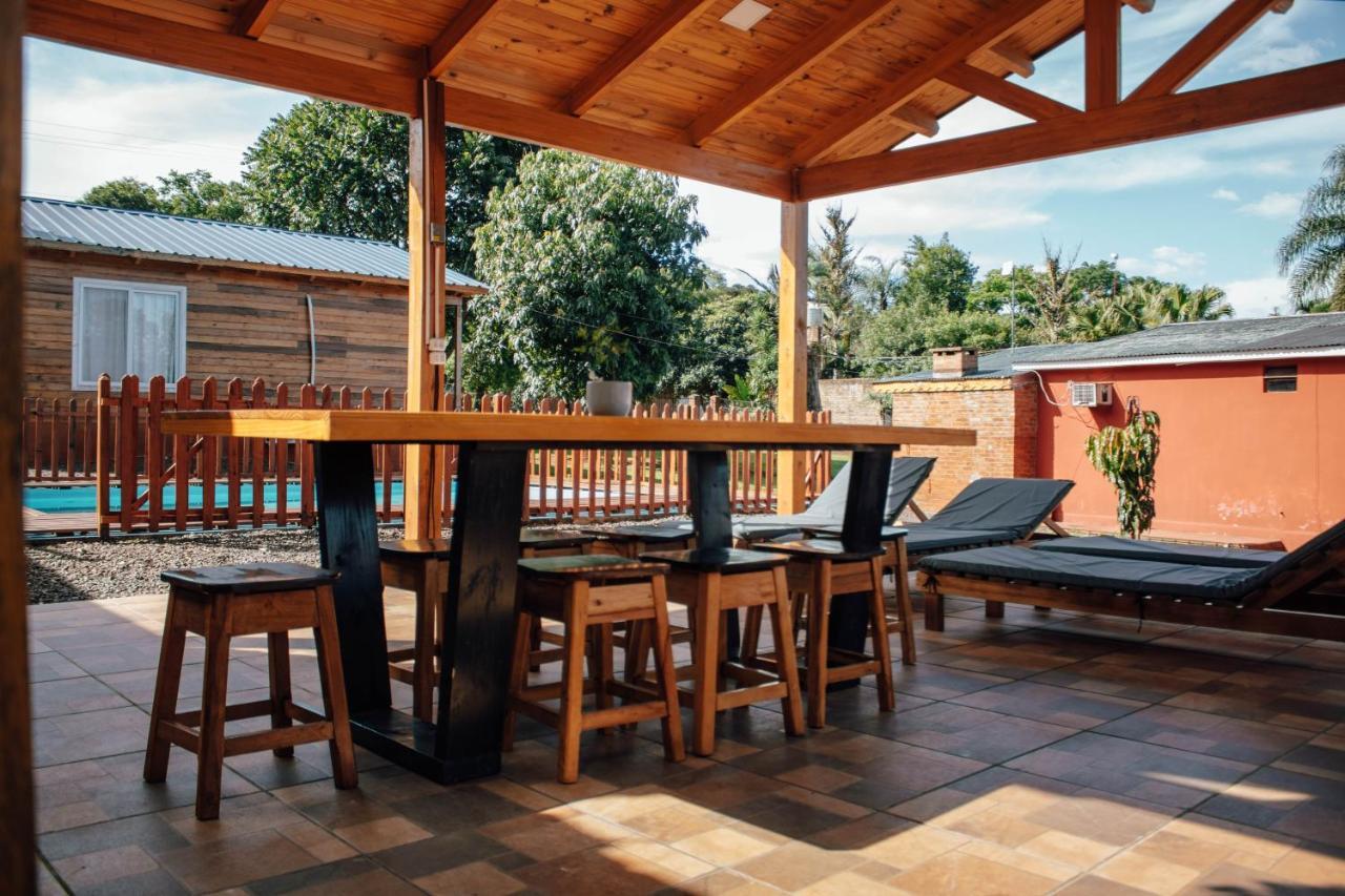 Cabanas La Amistad ปูแอร์โตอีกวาซู ภายนอก รูปภาพ