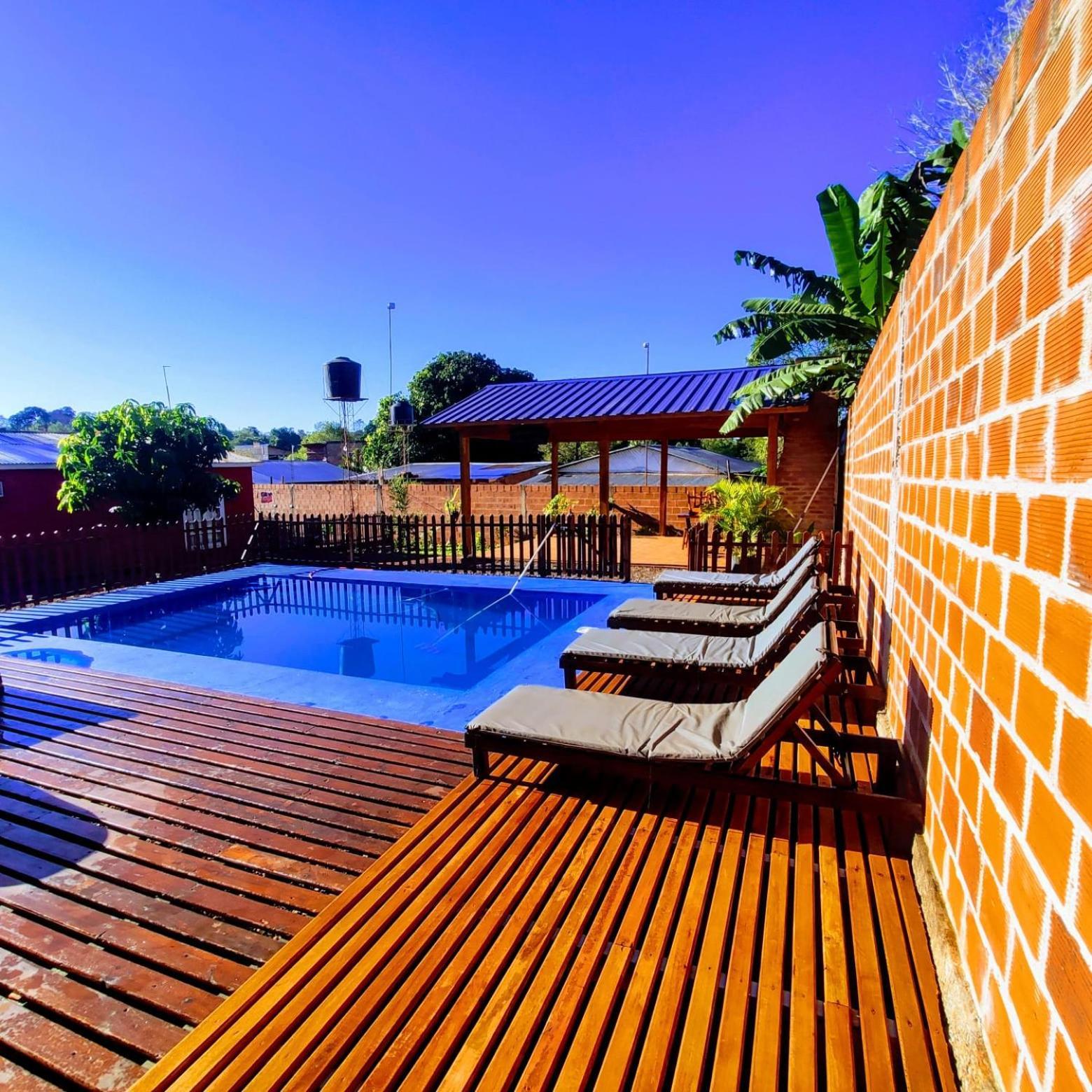 Cabanas La Amistad ปูแอร์โตอีกวาซู ภายนอก รูปภาพ